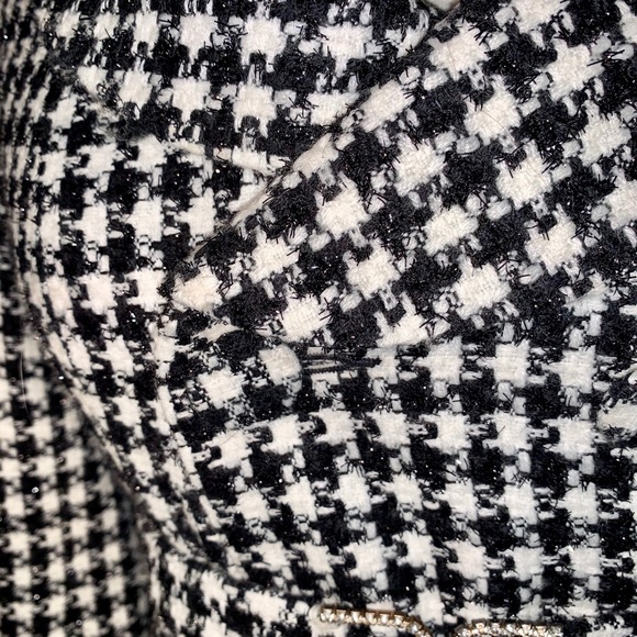 Gorgeous neckline jacket Arden B w/crystals on Belt - Picture 7 of 8